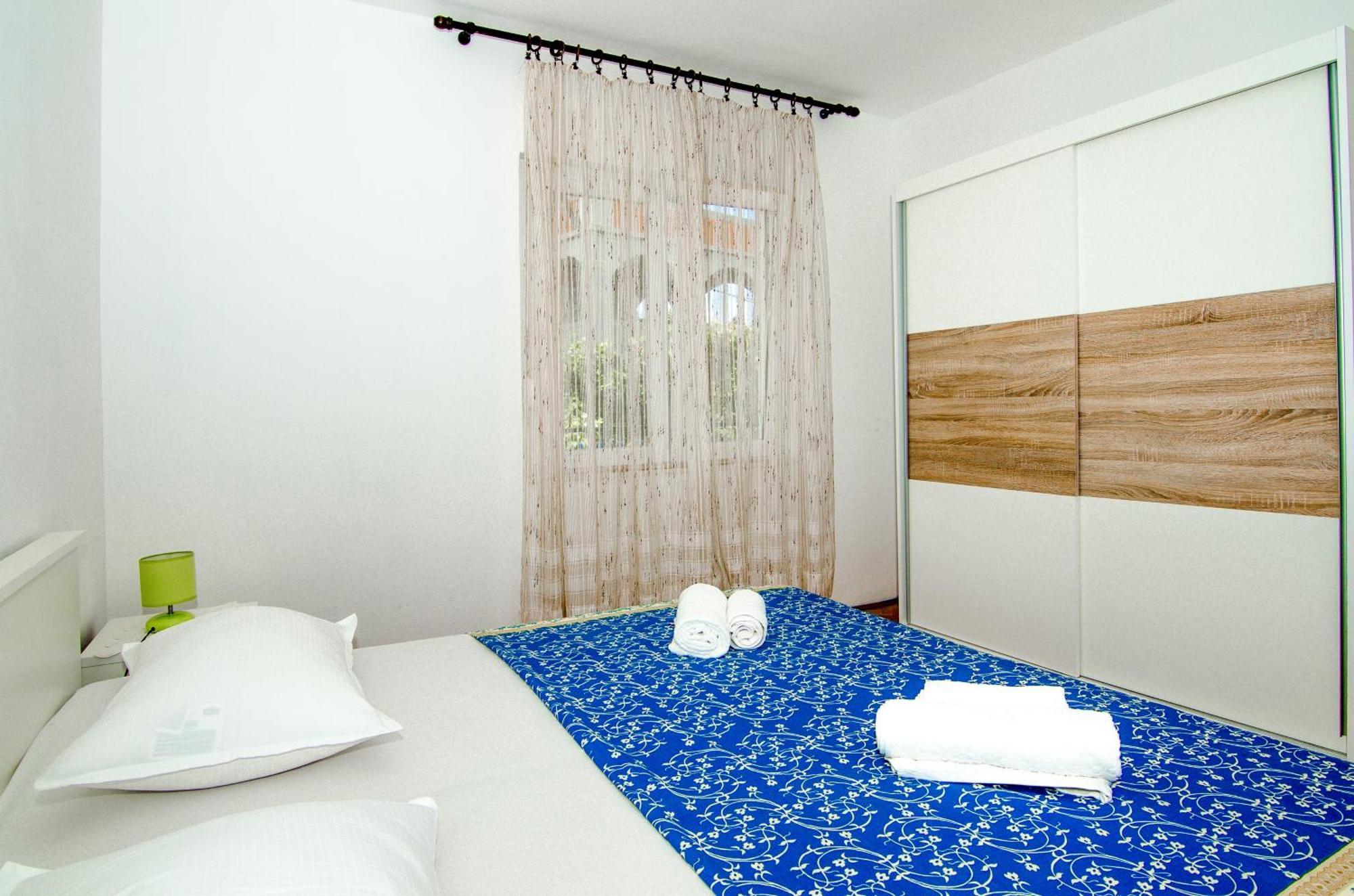 Apartments By The Sea Slatine, Ciovo - 15504 Room photo